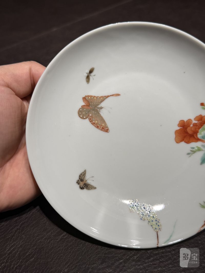 清雍正 粉彩“蝶恋花”纹盘 - 图15